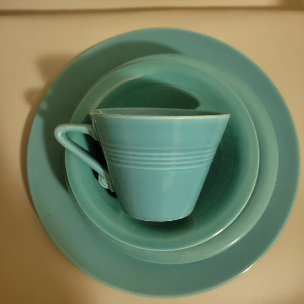 Vintage Harlequin by Homer Laughlin 5-Piece Place Setting ~ Turquoise ~ Blue ~